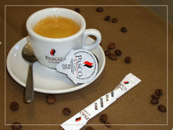 espresso kávé: egy jó, forró fekete jól jöhet a nap bármelyik szakában